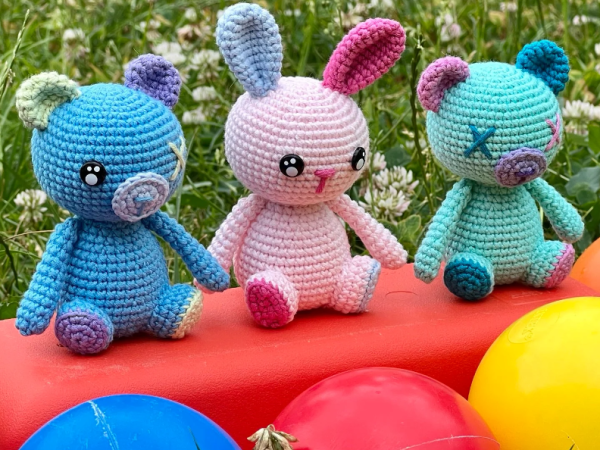 Teddy bear and bunny –&nbsp;EN